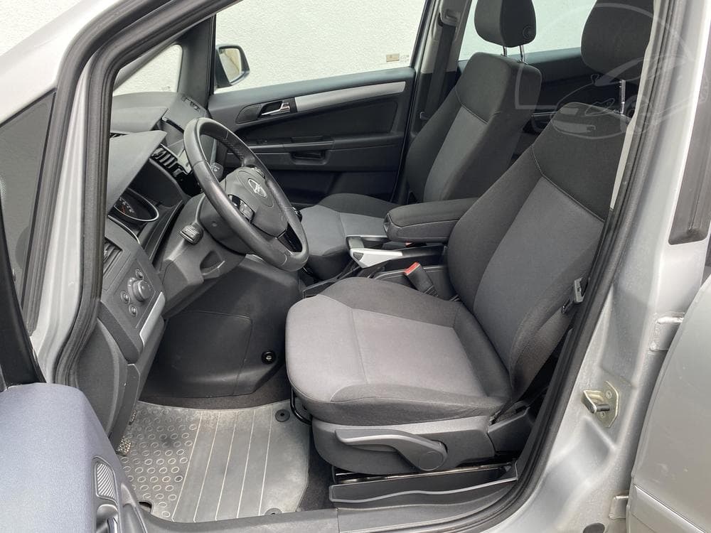 2010 Opel ZAFIRA - 9