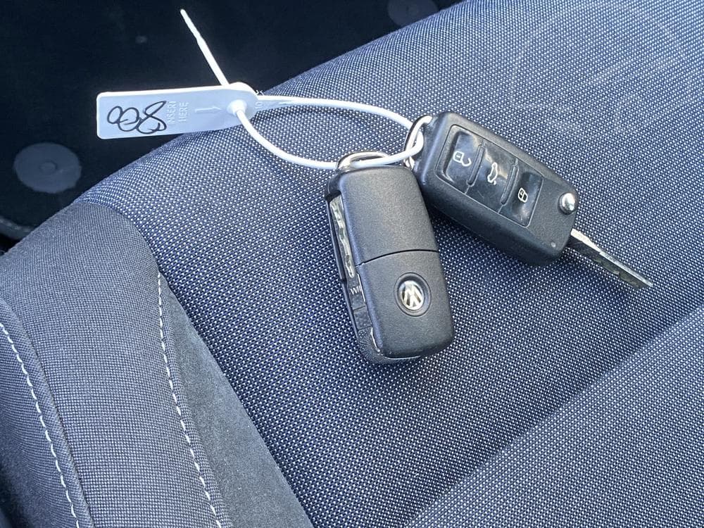 2011 Volkswagen GOLF - 33