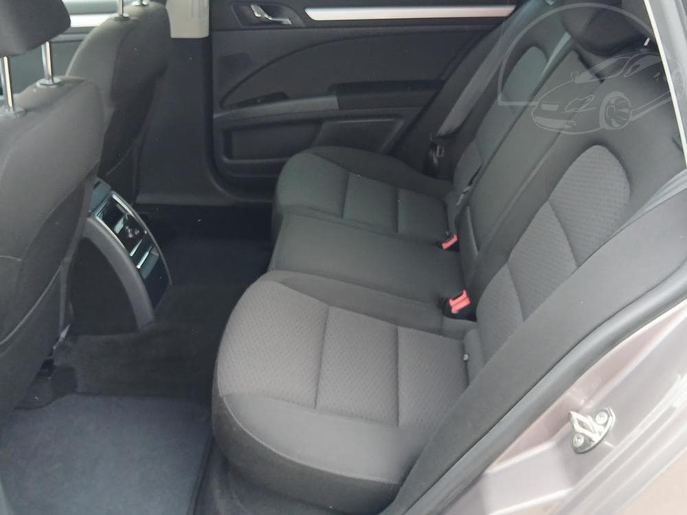 2011 Škoda SUPERB - 10