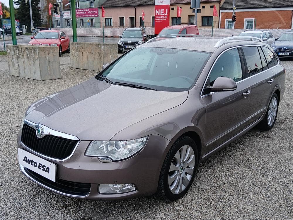 2011 Škoda SUPERB - 3