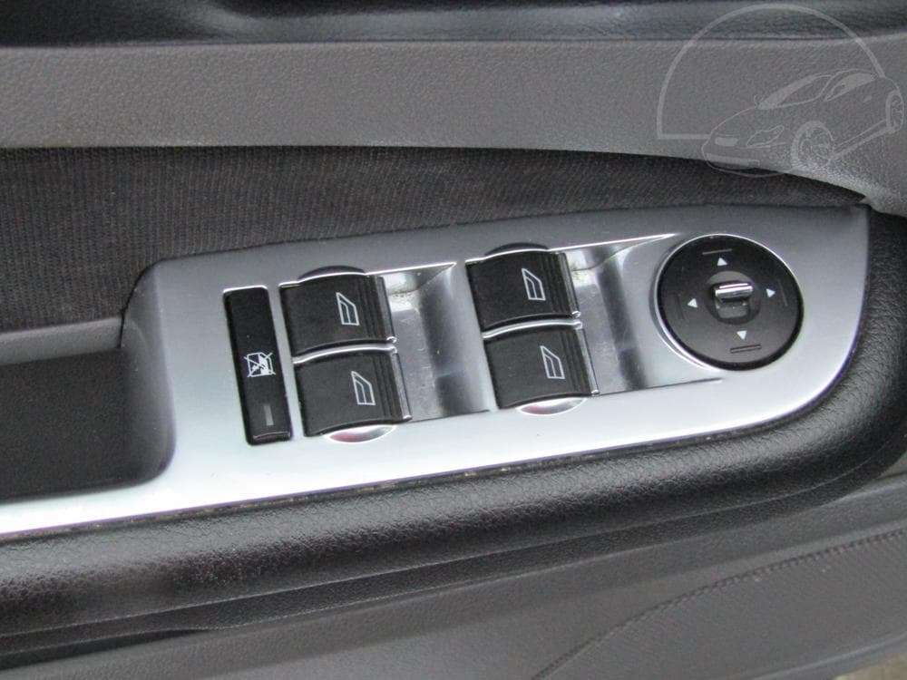 2010 Ford FOCUS - 11
