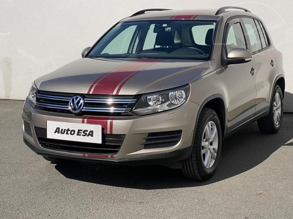 2012 Volkswagen TIGUAN - 7
