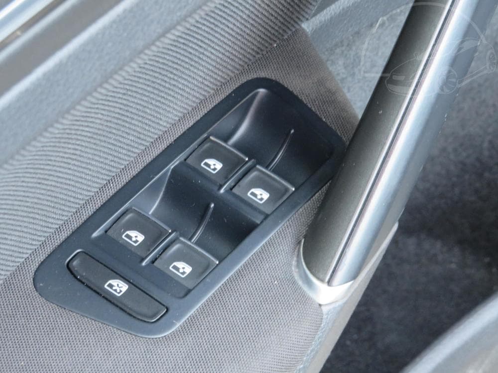 2017 Volkswagen Golf - 14