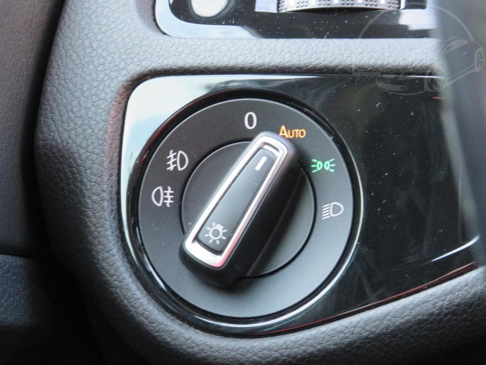 2017 Volkswagen Golf - 15