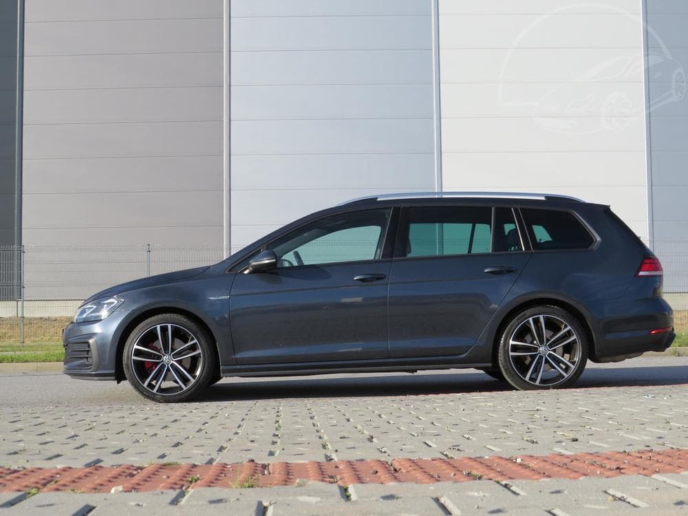 2017 Volkswagen Golf - 3