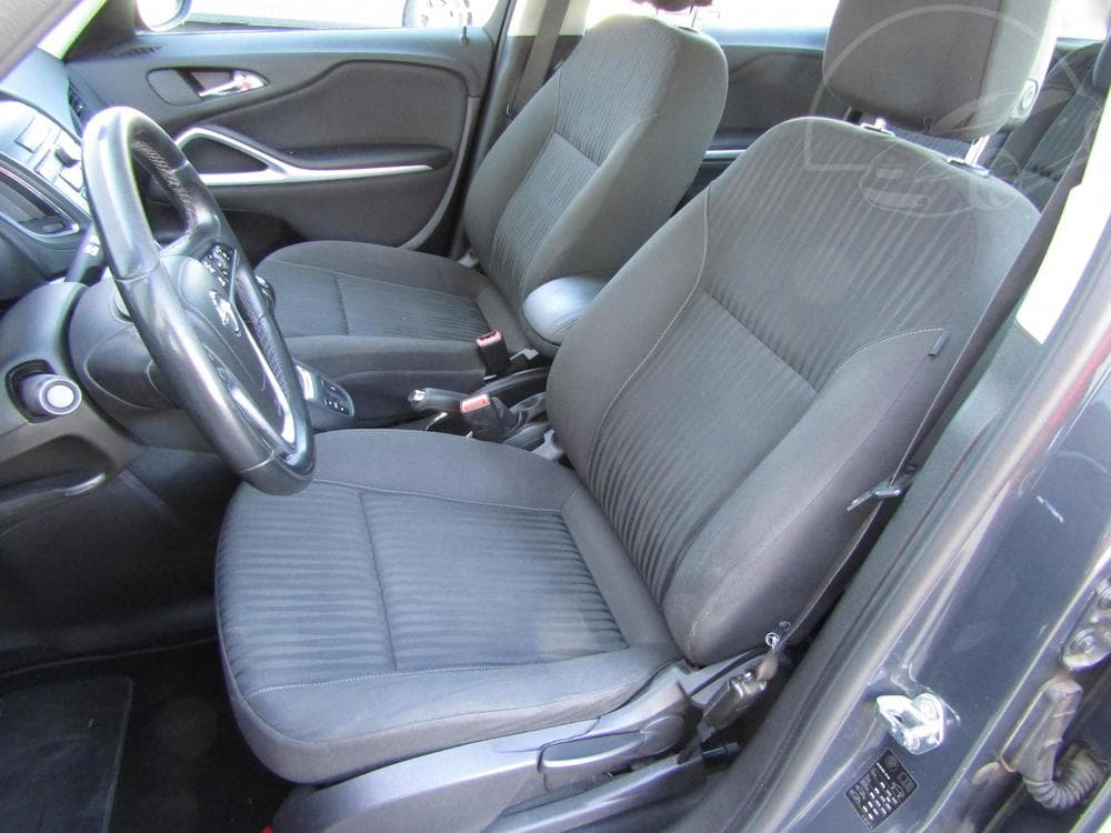 2015 Opel ZAFIRA - 33