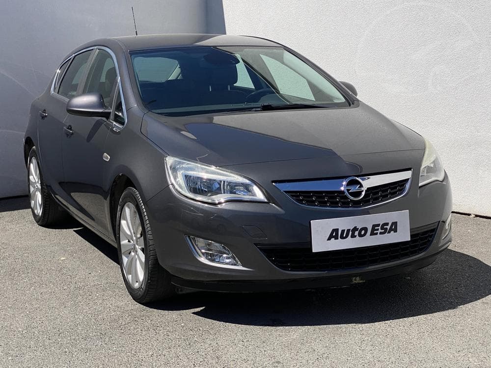 2010 Opel ASTRA