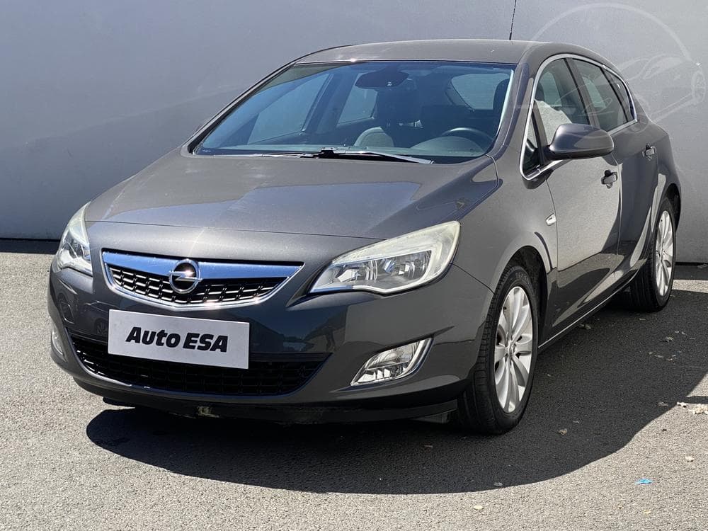 2010 Opel ASTRA - 5