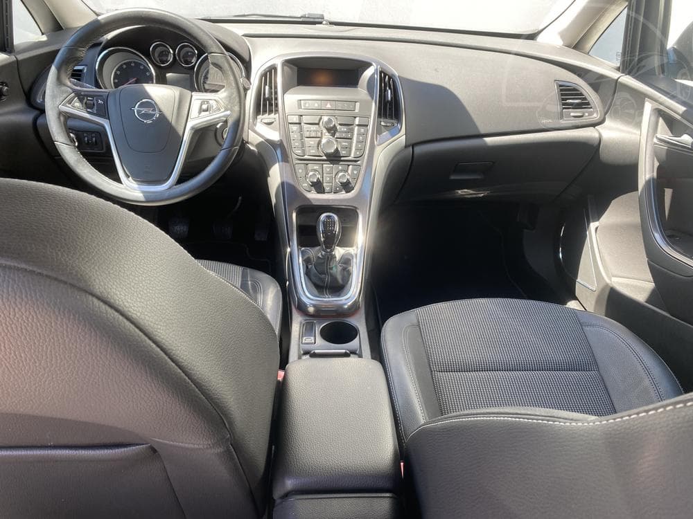 2010 Opel ASTRA - 15