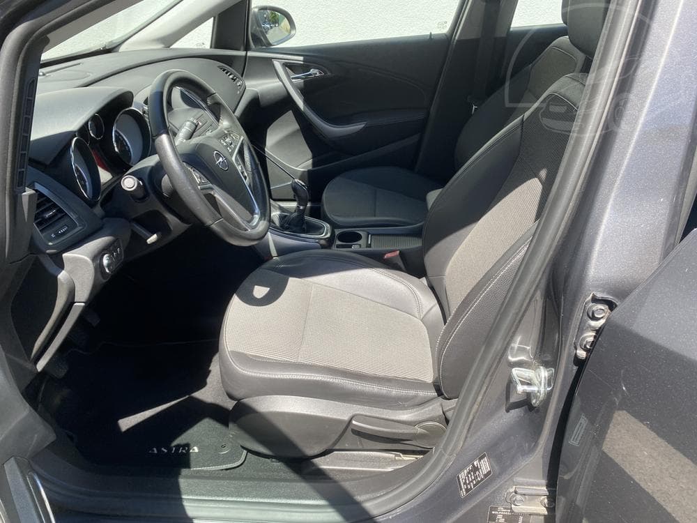 2010 Opel ASTRA - 17