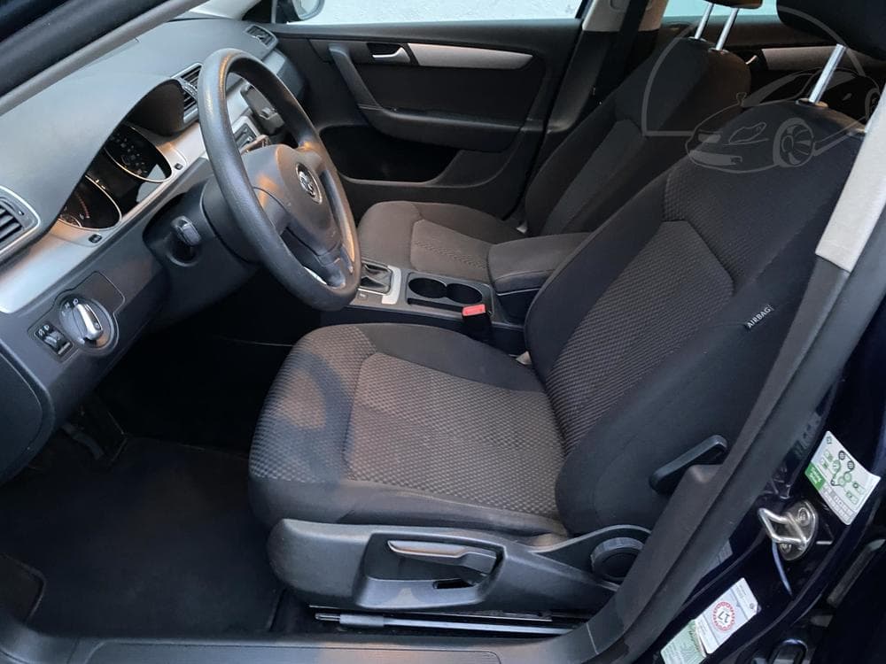 2014 Volkswagen PASSAT - 9