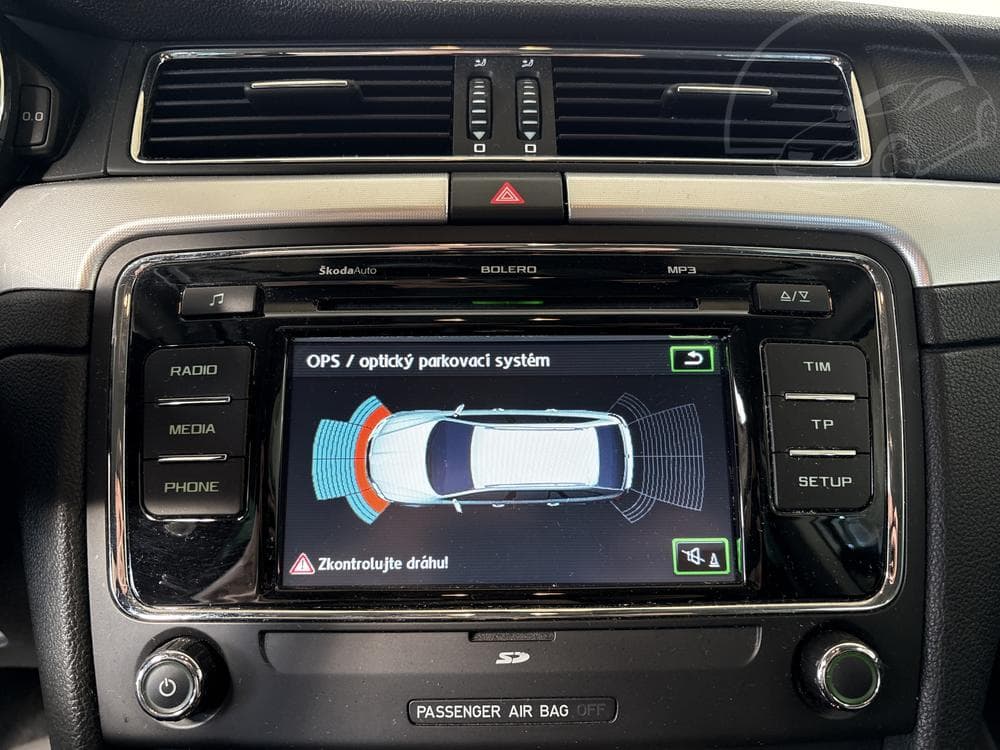2011 Škoda SUPERB - 27