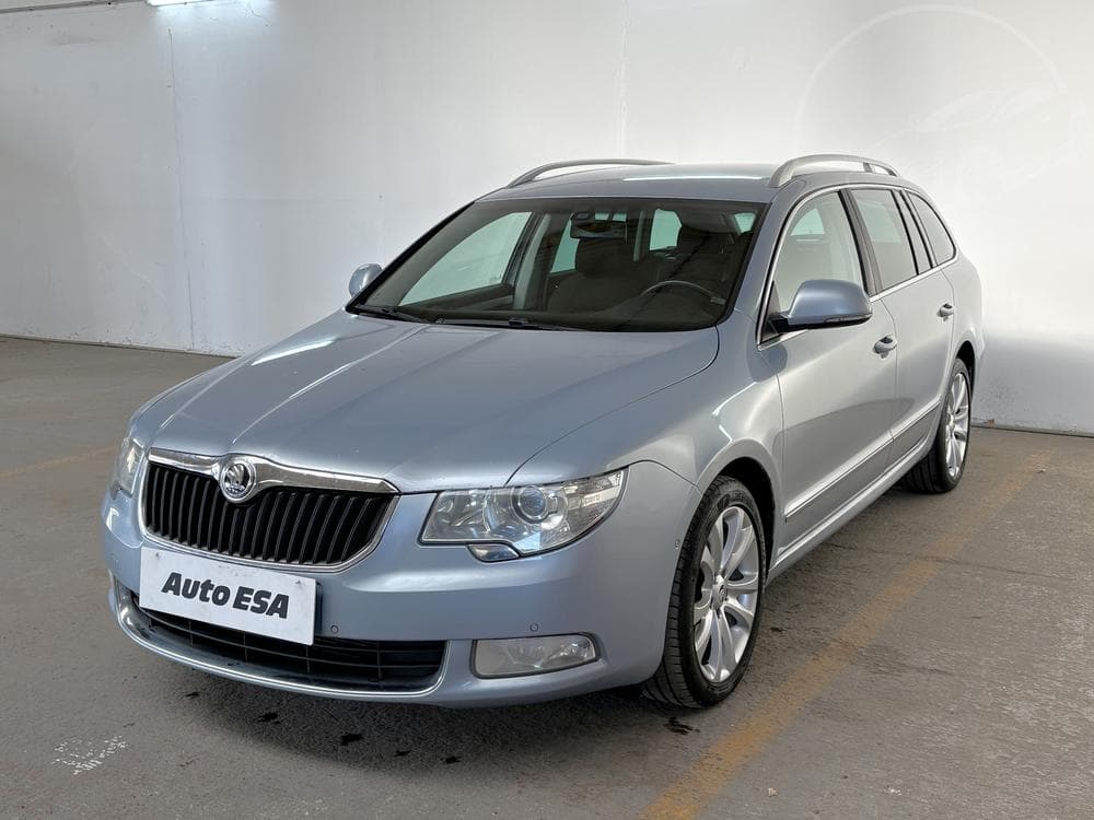2011 Škoda SUPERB - 5