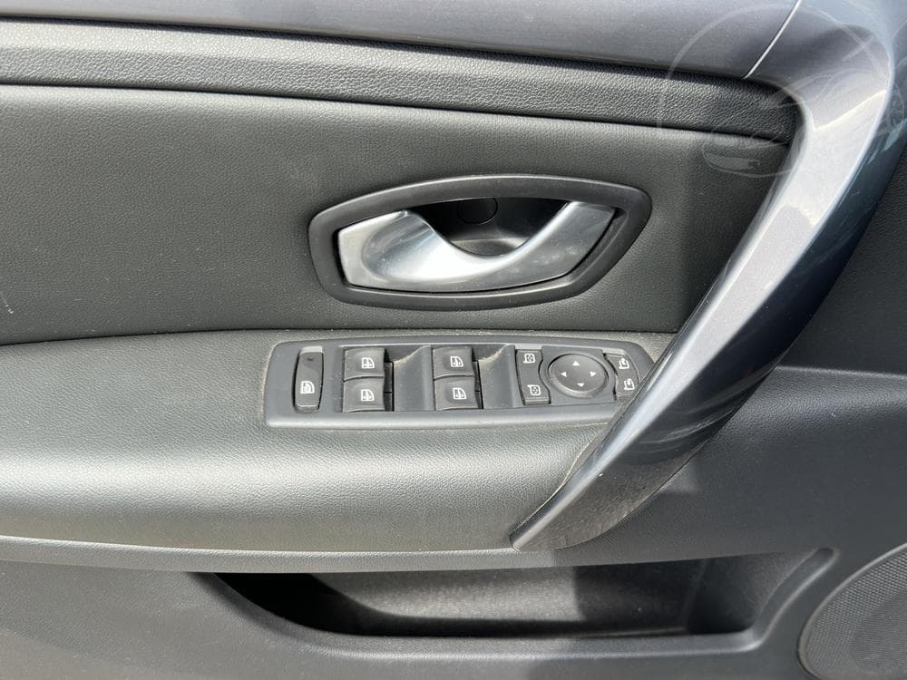 2010 Renault LAGUNA - 41