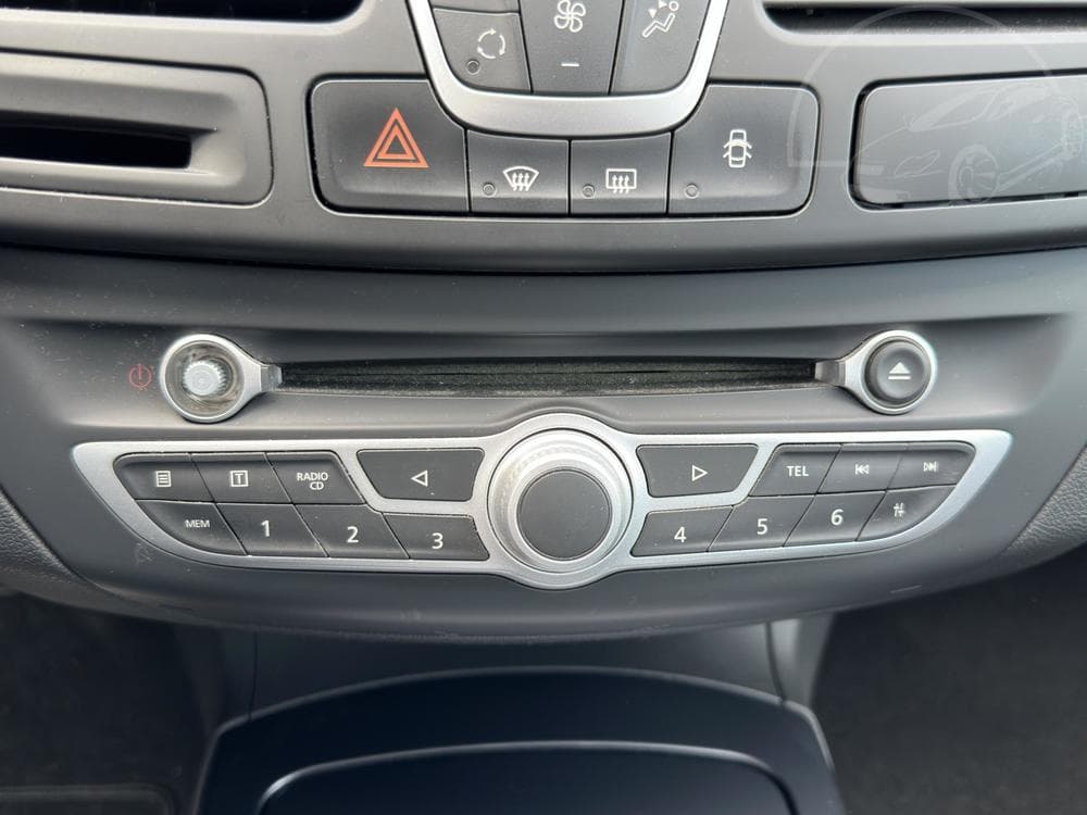 2010 Renault LAGUNA - 53