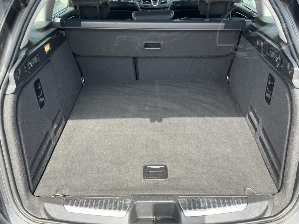 2010 Renault LAGUNA - 25