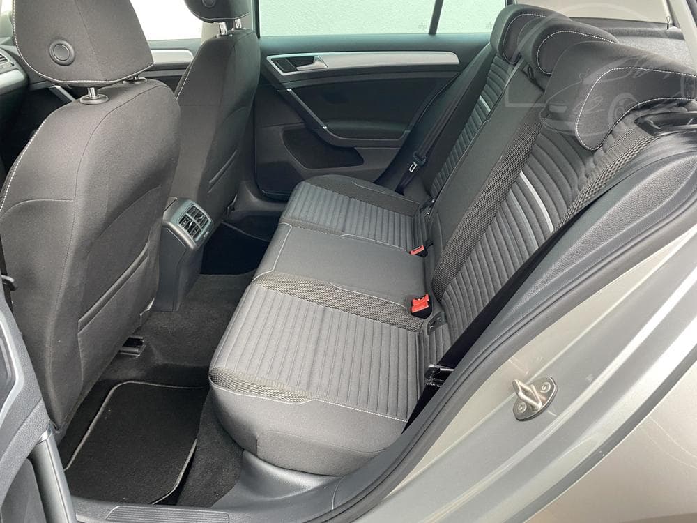 2015 Volkswagen Golf - 10