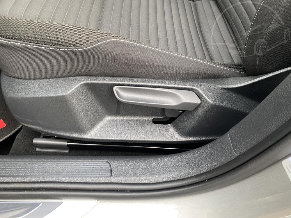 2015 Volkswagen Golf - 14