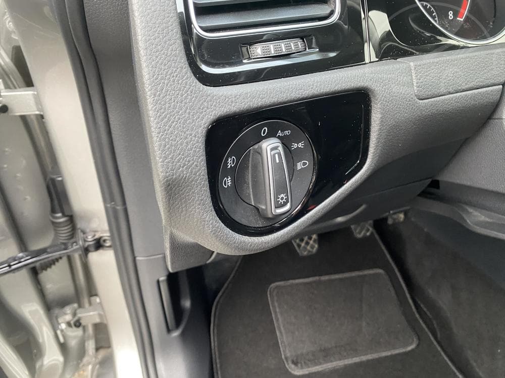 2015 Volkswagen Golf - 15