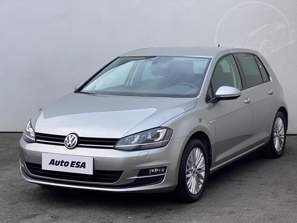 2015 Volkswagen Golf - 3