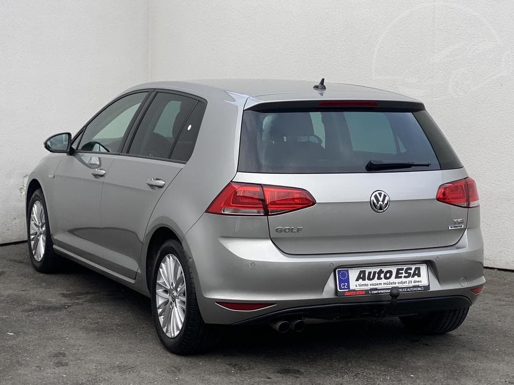 2015 Volkswagen Golf - 6