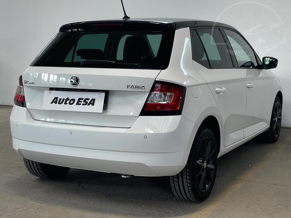 2015 Škoda FABIA - 4