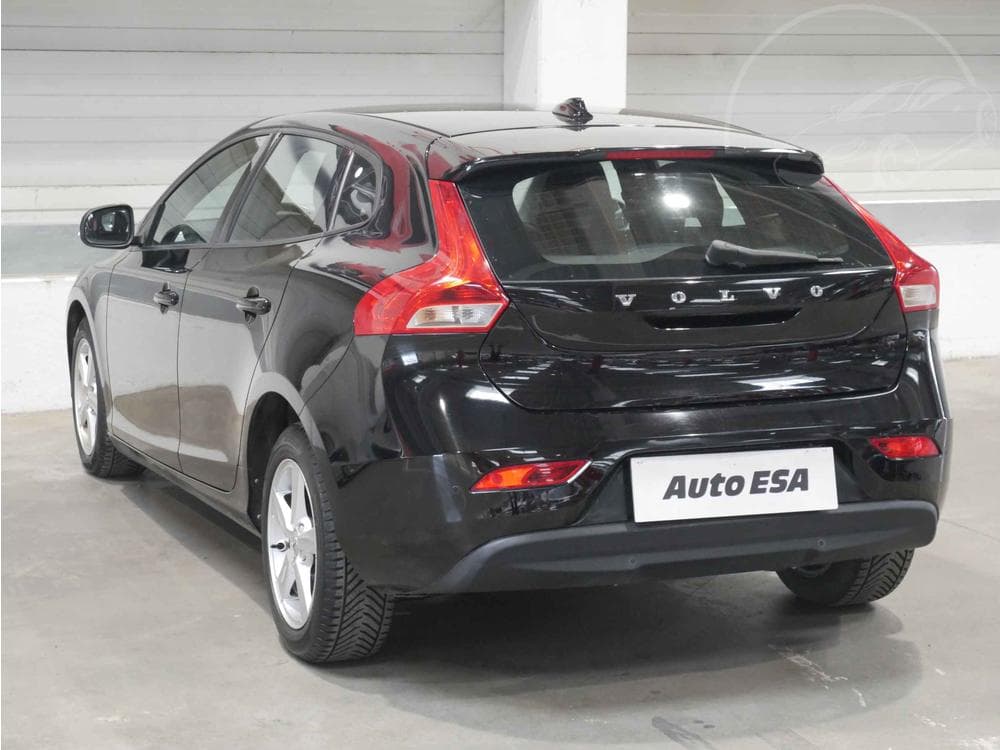 2017 Volvo V40 - 4