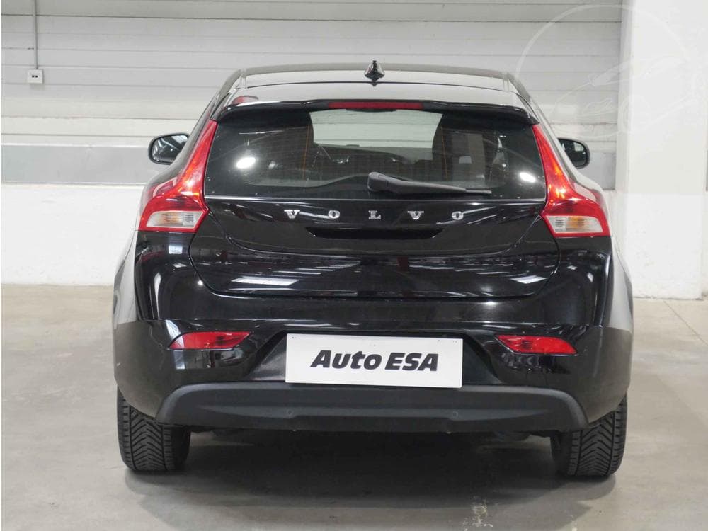 2017 Volvo V40 - 5