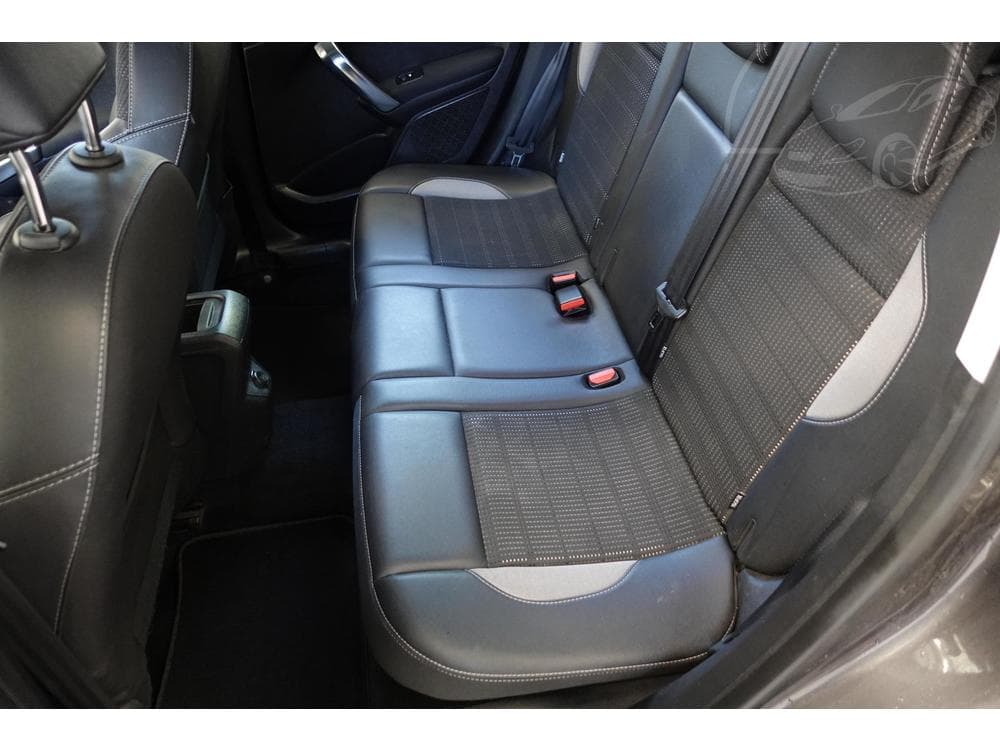 2017 Peugeot 2008 - 11