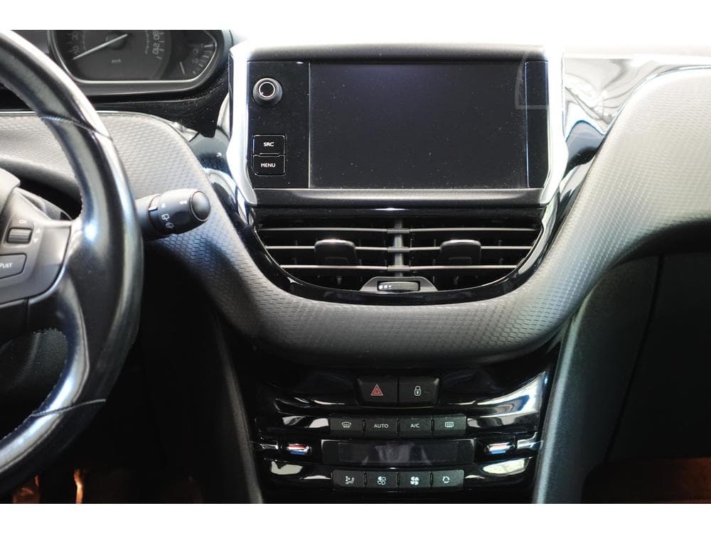 2017 Peugeot 2008 - 9