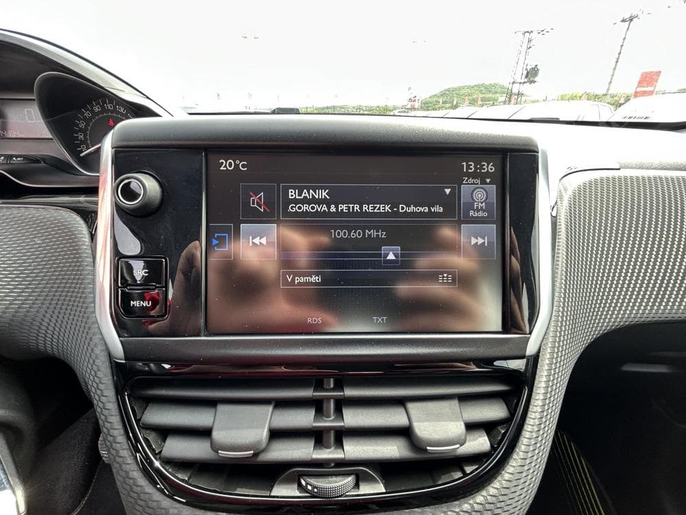 2015 Peugeot 2008 - 14