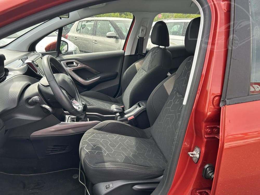 2015 Peugeot 2008 - 9