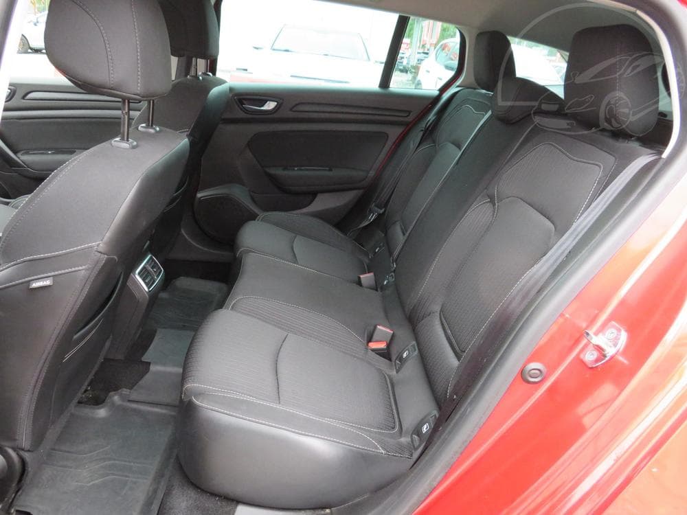 2017 Renault Megane - 10