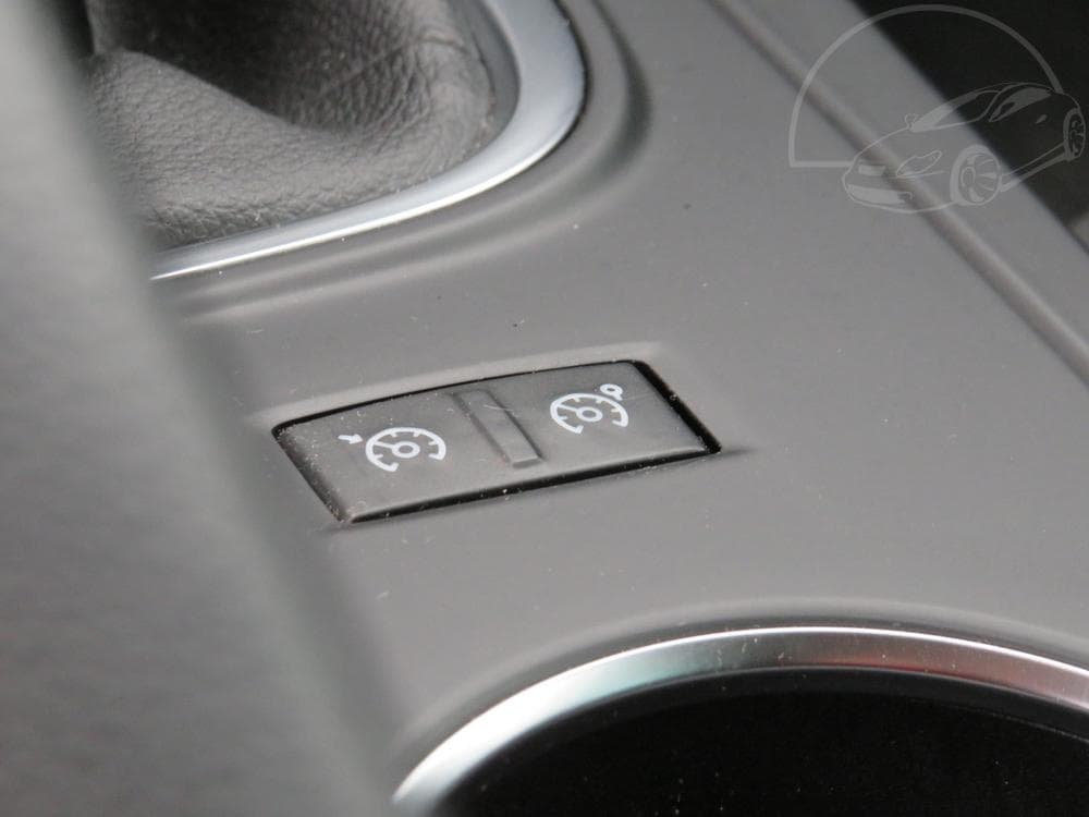 2017 Renault Megane - 14