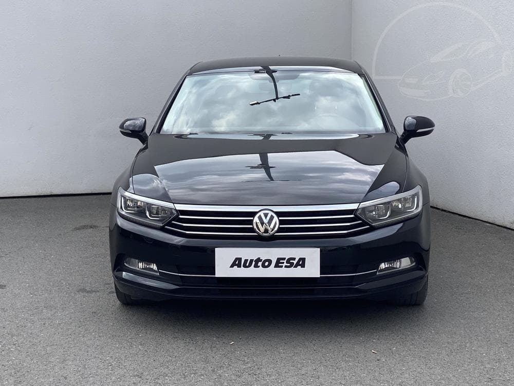 2015 Volkswagen PASSAT - 4