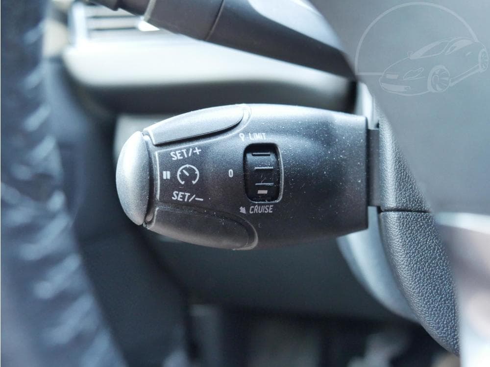 2017 Peugeot 208 - 16