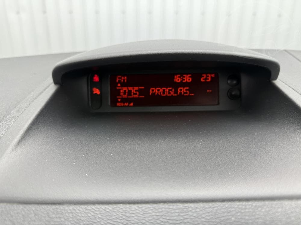 2009 Renault CLIO - 34