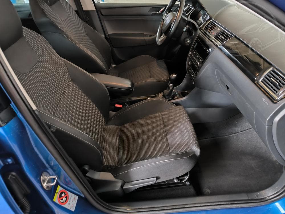 2014 Škoda RAPID - 45