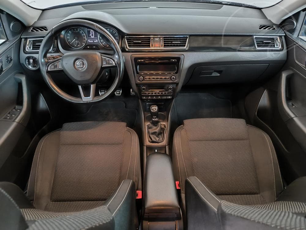2014 Škoda RAPID - 29