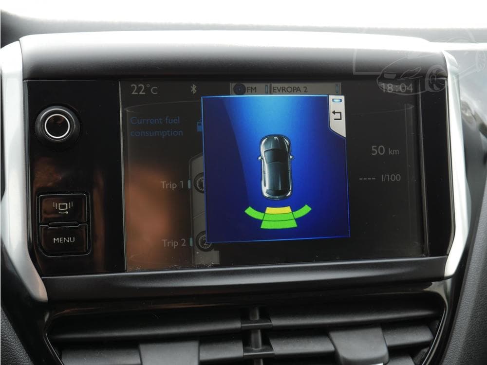 2013 Peugeot 208 - 12