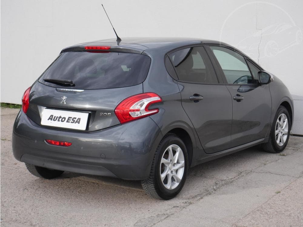 2013 Peugeot 208 - 6