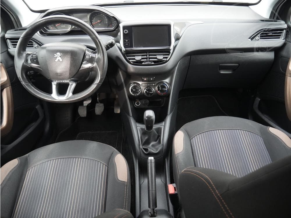 2013 Peugeot 208 - 8