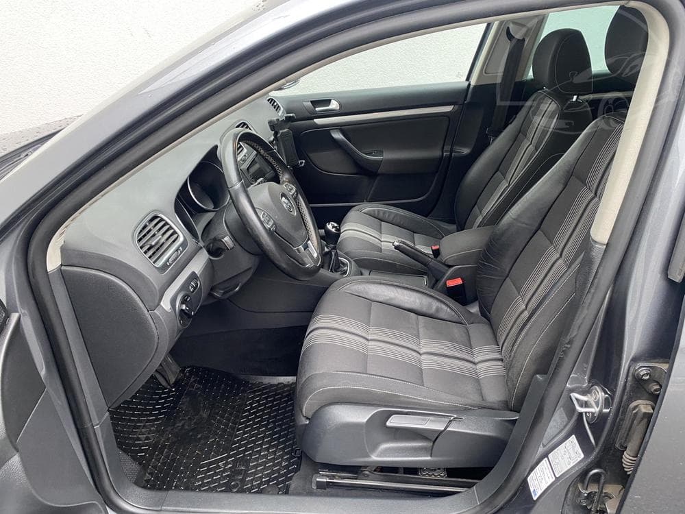 2012 Volkswagen GOLF - 9