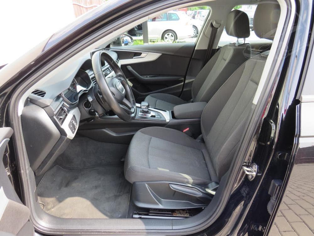 2016 Audi A4 - 11