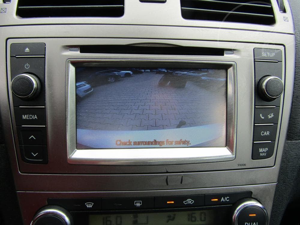 2013 Toyota AVENSIS - 11