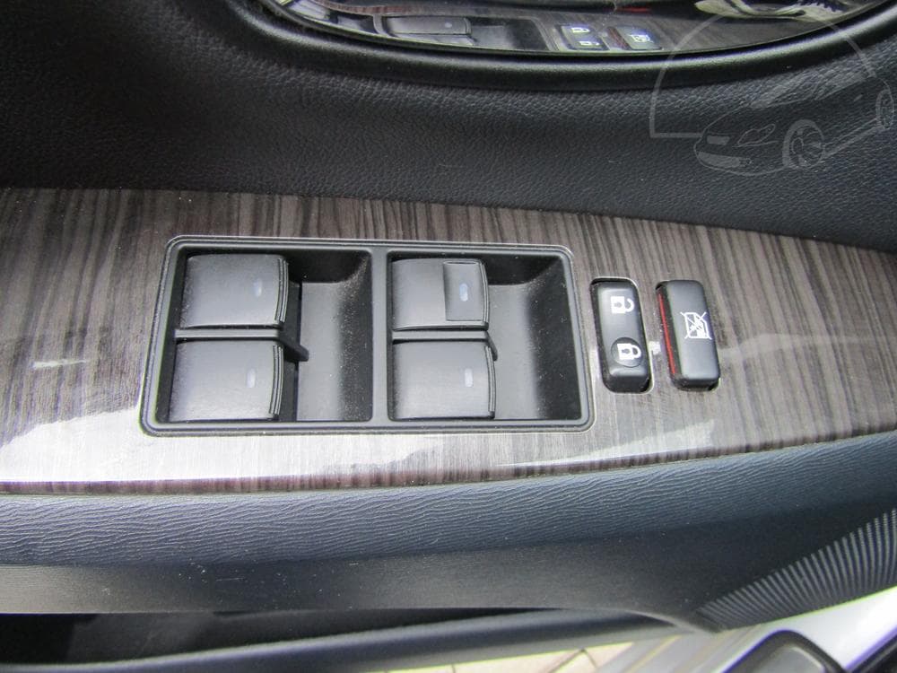 2013 Toyota AVENSIS - 12