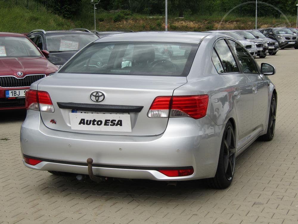 2013 Toyota AVENSIS - 4