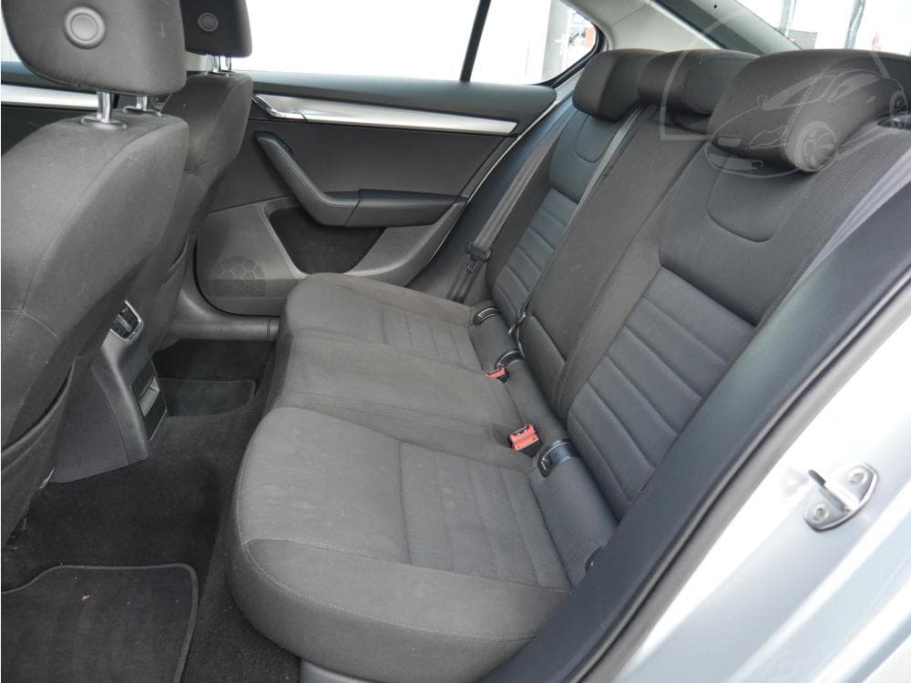 2013 Škoda OCTAVIA - 19