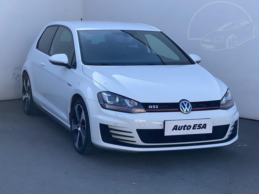 2016 Volkswagen GOLF