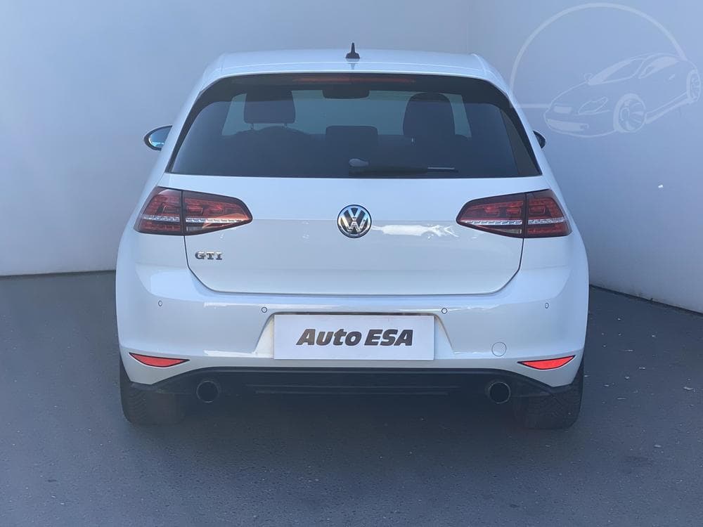 2016 Volkswagen GOLF - 17